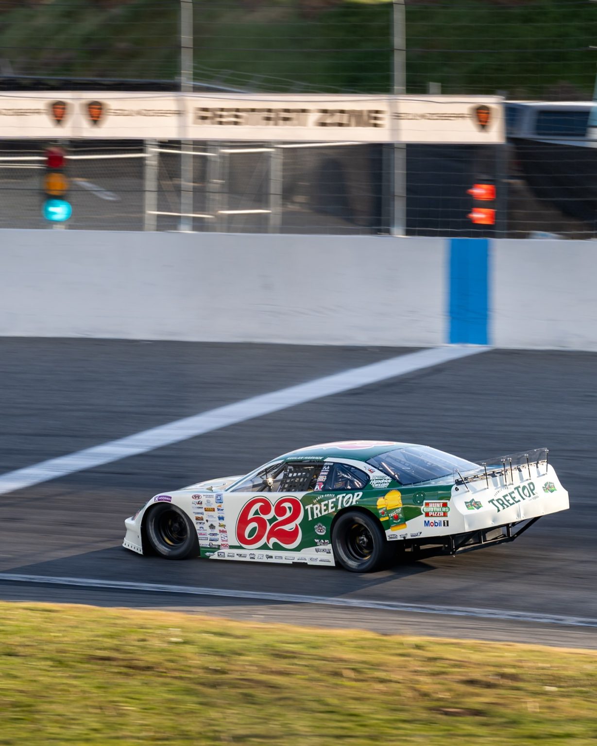 Alan West Racing Alan Cress charges late for first CARS Tour Northwest win at Wenatchee ...